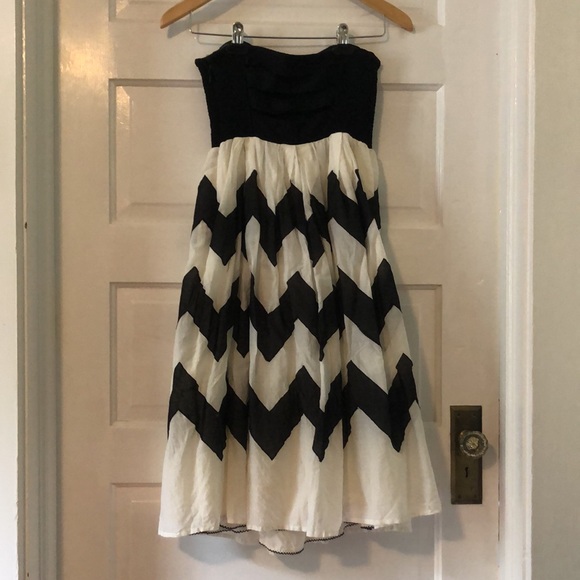 Anthropologie / Liefnotes Black and White Chevron Strapless Party Dress sz 0 - Picture 4 of 9